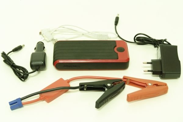Портативное автомобильное пуско-зарядное устройство1.JPG