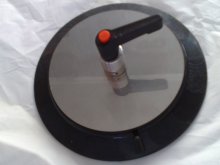 Инструмент для замены стёкол (вспомогательная присоска используется с рукояткой для натягивания струны)